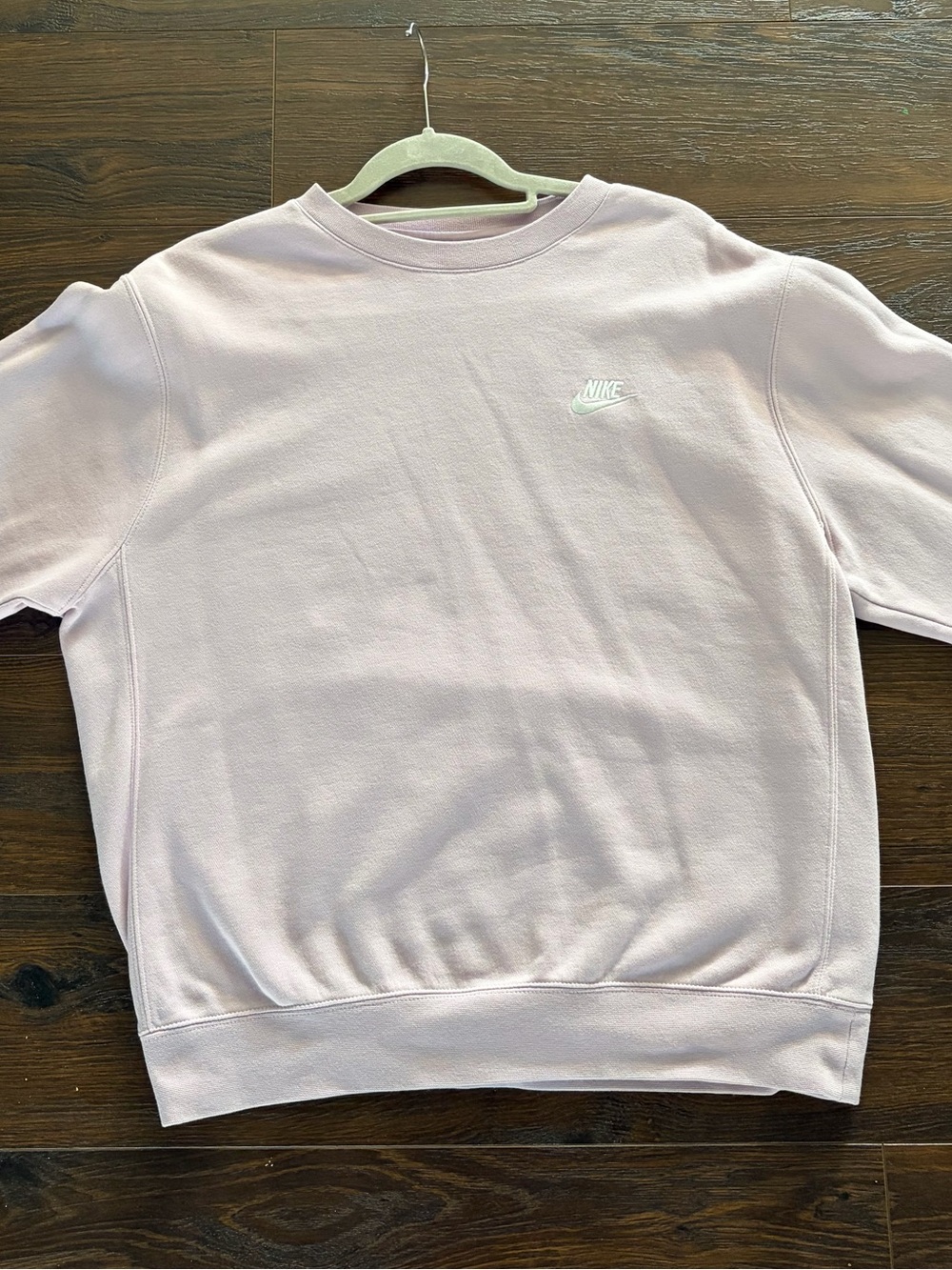 Nike Women’s Light Pink Crewneck Sweatshirt